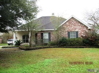 7020 Hunters Way, Denham Springs, LA 70726