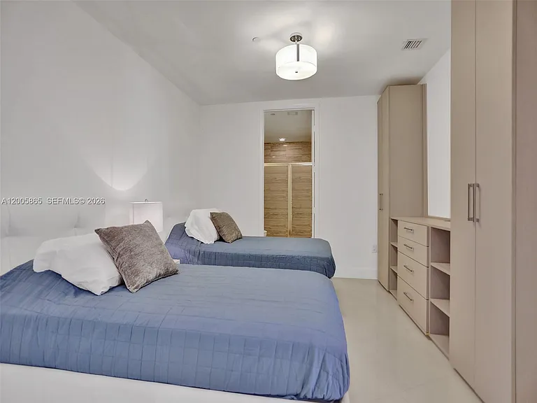 15901 Collins Ave #2807 — Photo 38