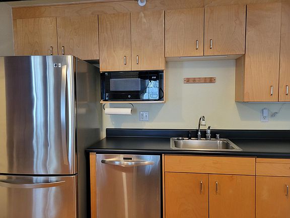 5th image of 400 Spear St APT 213