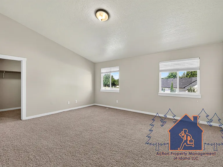 3170 N Lancer Ave — Photo 23