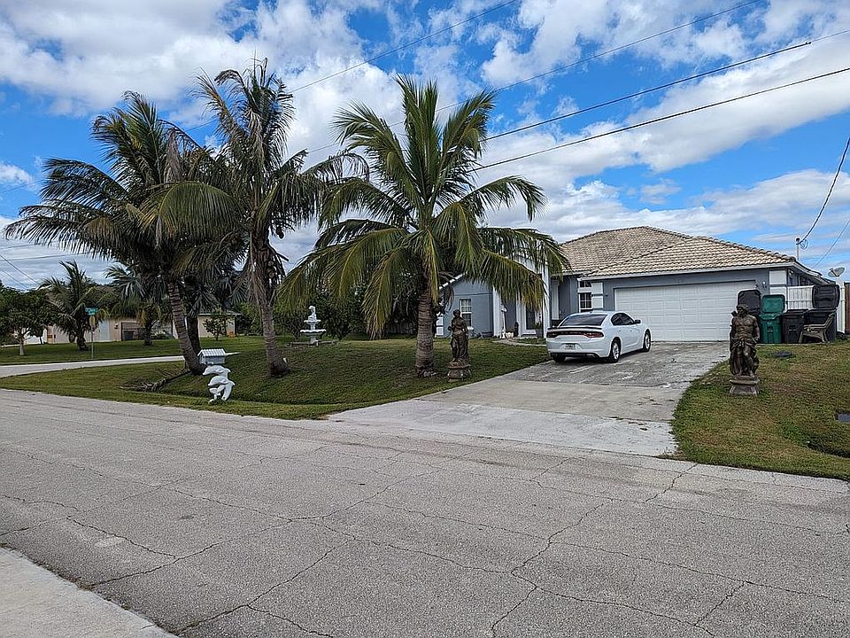 2nd image of 159 SW Sea Lion Rd