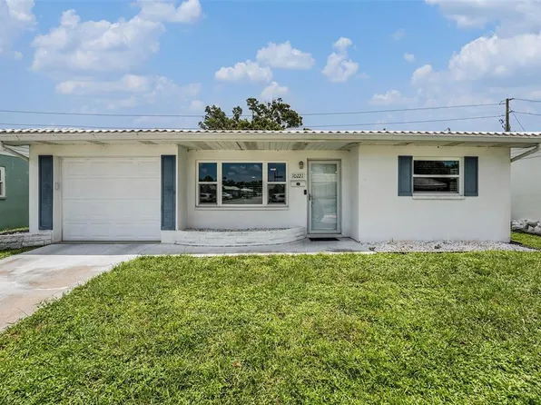 10221 Larchmont Pl N #12, Pinellas Park, FL 33782