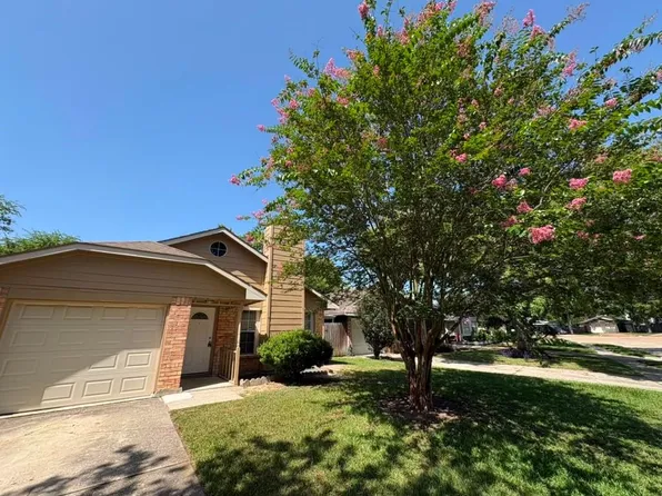 9210 Crescent Moon Dr, Houston, TX 77064