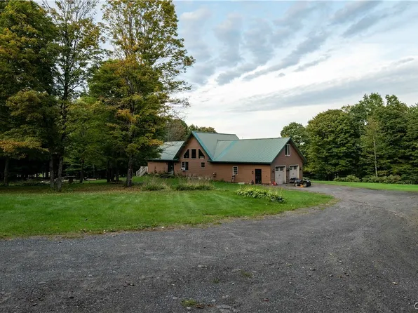 11713 Stonehedge Rd, Remsen, NY 13438