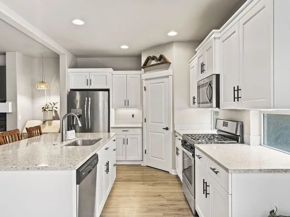 60439 Hedgewood Ln, Bend, OR 97702