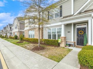 423 Abelia Way, Chesapeake, VA 23322
