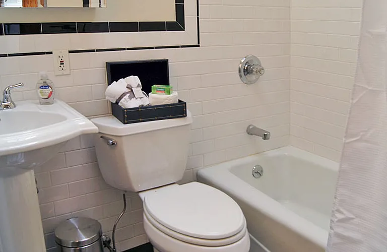The Elmwood Village Apartments — Photo 10