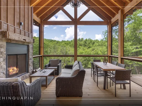 1086 Roaming Road, Glenville, NC 28736