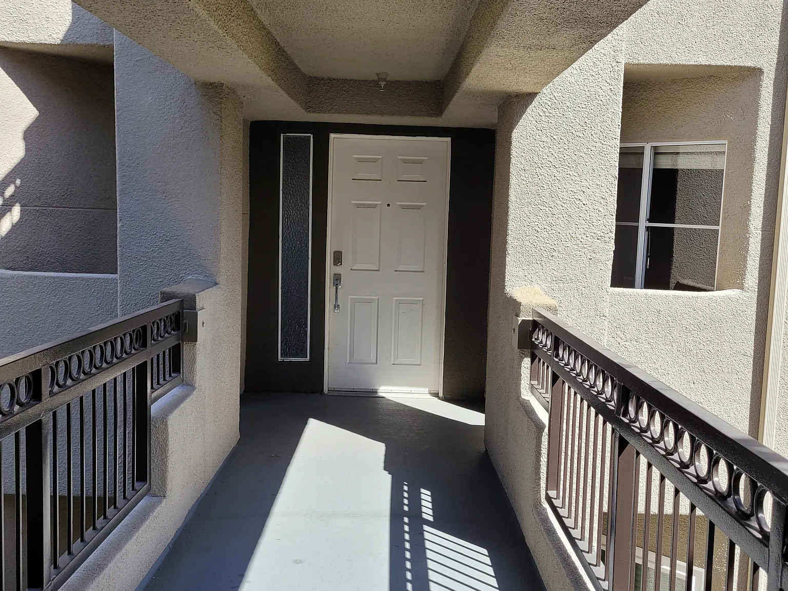 2 bed, 1023 sqft, $3,850 — Photo 4
