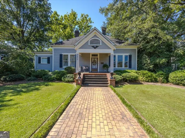 200 Indian Springs Dr, Forsyth, GA 31029