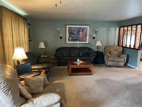 2nd image of 77 Hickory Hollow Dr