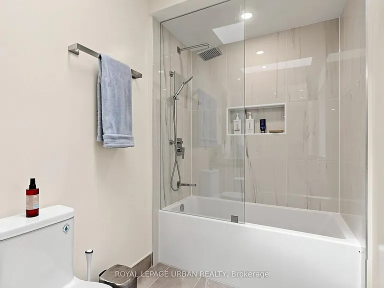 24 Cavell Ave — Photo 12