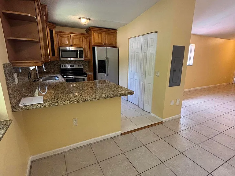 3512 Briar Bay Blvd #206 — Photo 7