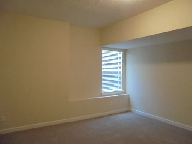 1413 Napa Point W — Photo 7