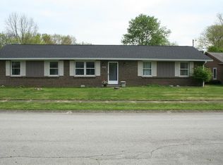 5235 Vinewood Ct, Columbus, IN 47203