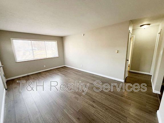 5th image of 5048 Hardegan St