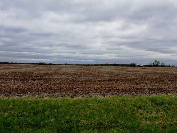 4th image of E Old Hwy 124