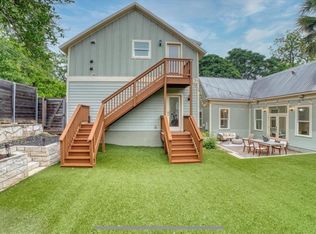 1012 E 8th St #B, Austin, TX 78702