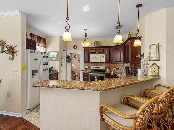 4th image of 1836 Concordia Lake Cir Unit 1304