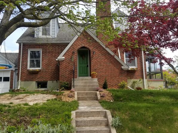 3234 Grafton St