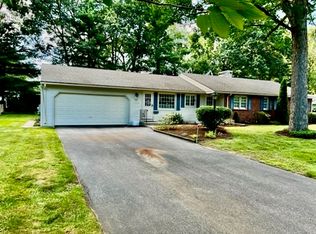 240 Meadowlark Dr, Longmeadow, MA 01106