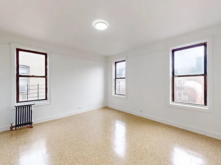 86-22 Dongan Ave #6H — Photo 4