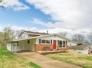 10951 Ridge Forest Dr, Saint Louis, MO 63123