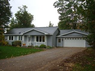 6833 Tree Top Ct, Rhinelander, WI 54501