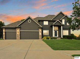 7805 N 161st St, Bennington, NE 68007