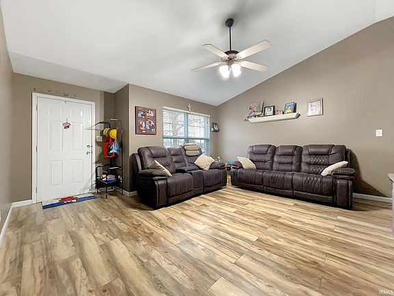 5th image of 6411 Acadia Dr