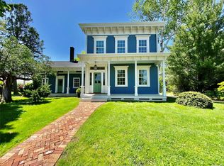 1685 Peconic Ln, Peconic, NY 11958