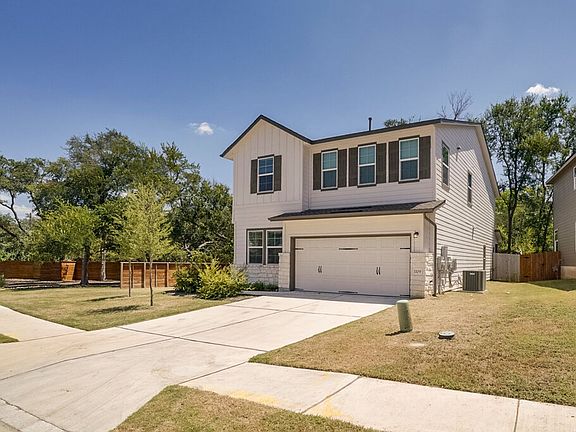 2nd image of 1109 Winnie Dr