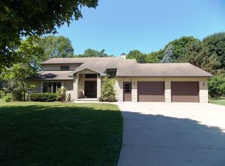 3303 W Twin Willow Ct, Appleton, WI 54914