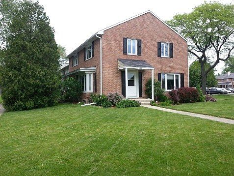 1st image of 215 Fir St