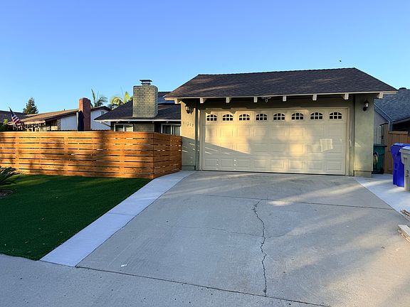 2nd image of 11169 Avenida Del Gato