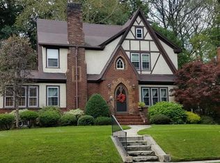 107 Coolidge Rd, Worcester, MA 01602