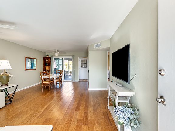 3rd image of 12642 W Skyview Dr