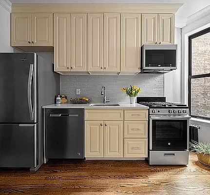 4th image of 516 E 82nd St APT 4E