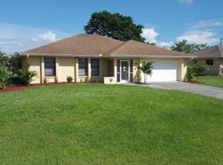 2135 SW 14th Pl, Cape Coral, FL 33991