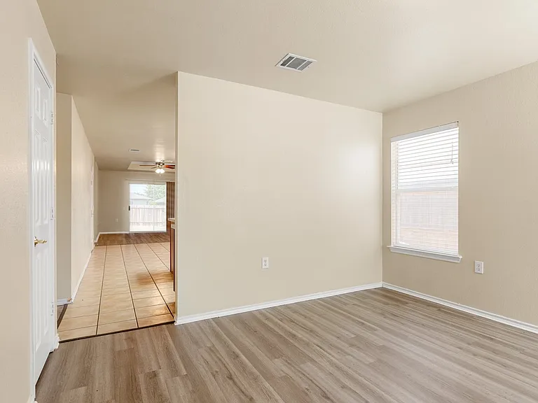 7400 Cayenne Ln — Photo 7