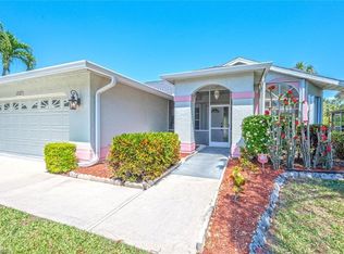 10167 Regent Cir, Naples, FL 34109