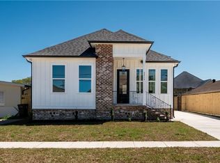 2217 Mehle Dr, Arabi, LA 70032