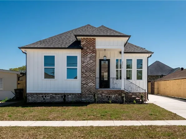 2217 Mehle Dr, Arabi, LA 70032