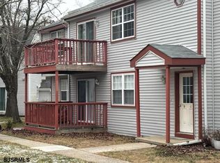 25 Oyster Bay Rd APT C, Absecon, NJ 08201