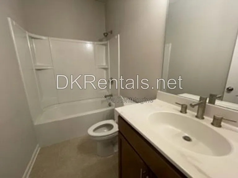 944 Hewitt Dr SE — Photo 11