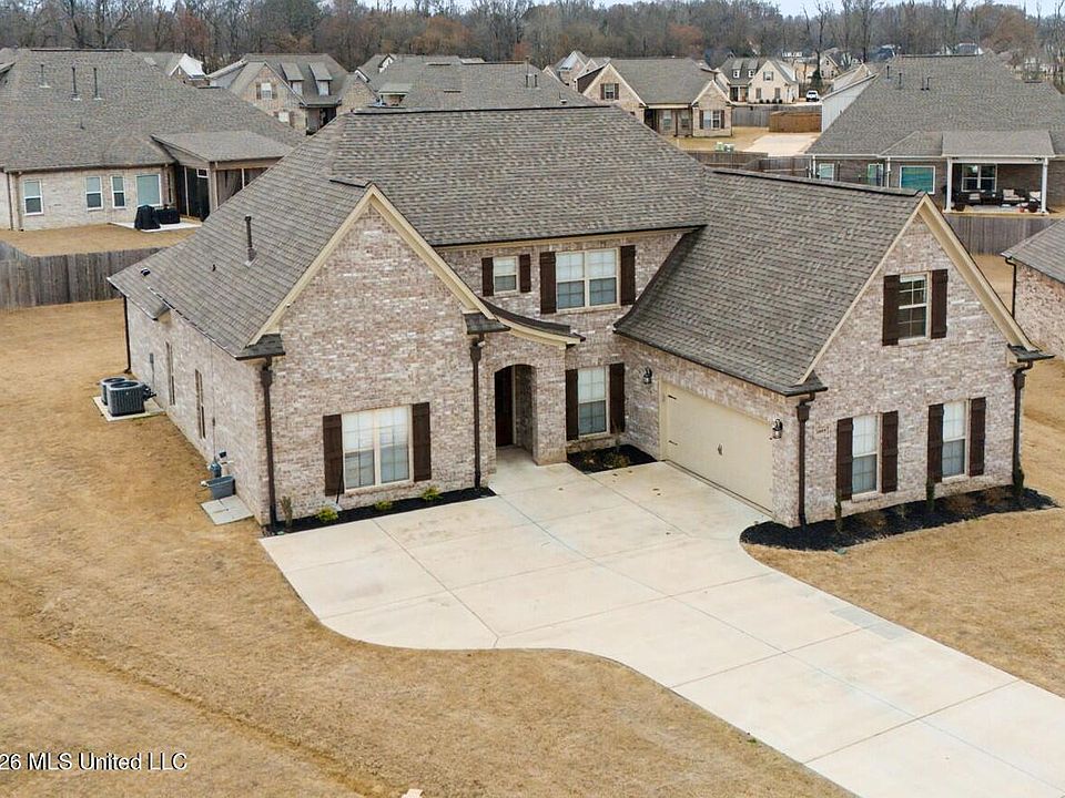1st image of 1567 Eden Loop
