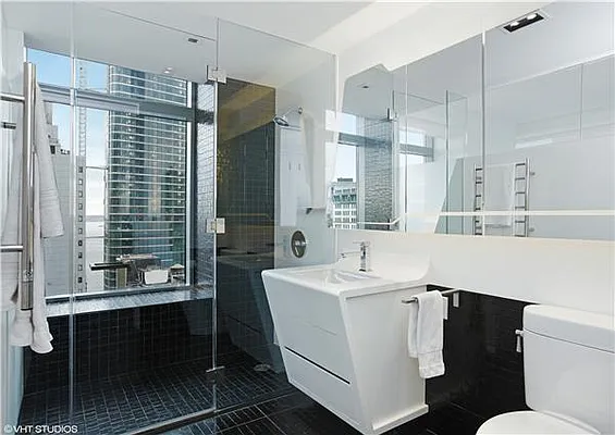 Rented by TNG Nassimi Realty | media 7