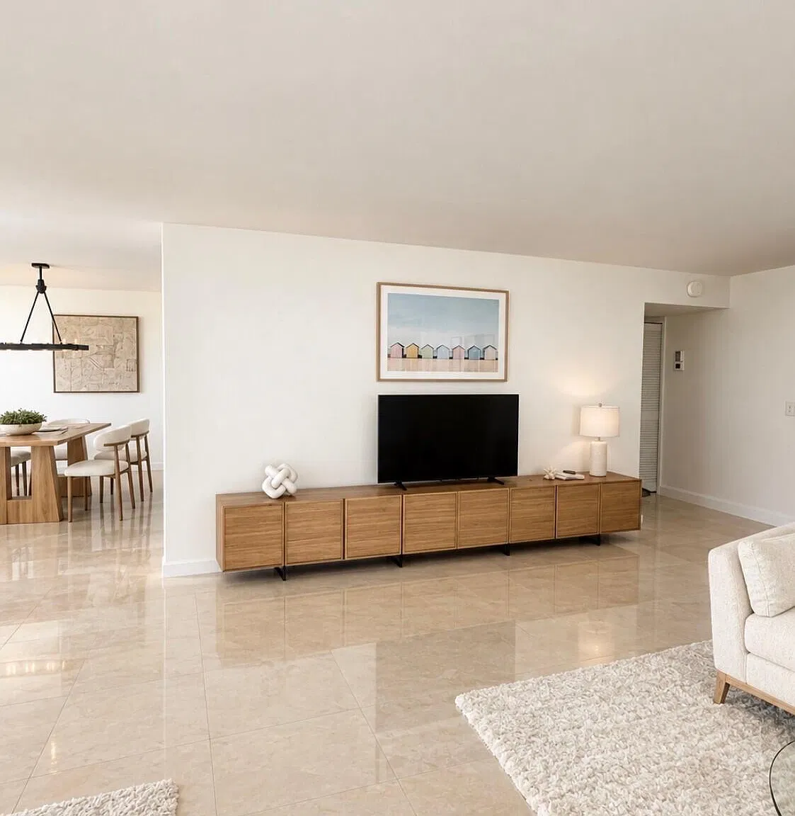 2 bed, 2.0 bath, 1250 sqft, $10,000 — Photo 3