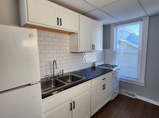 1214 Spring St #3, Syracuse, NY 13208