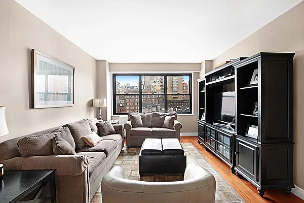 Sold by Compass | media 10